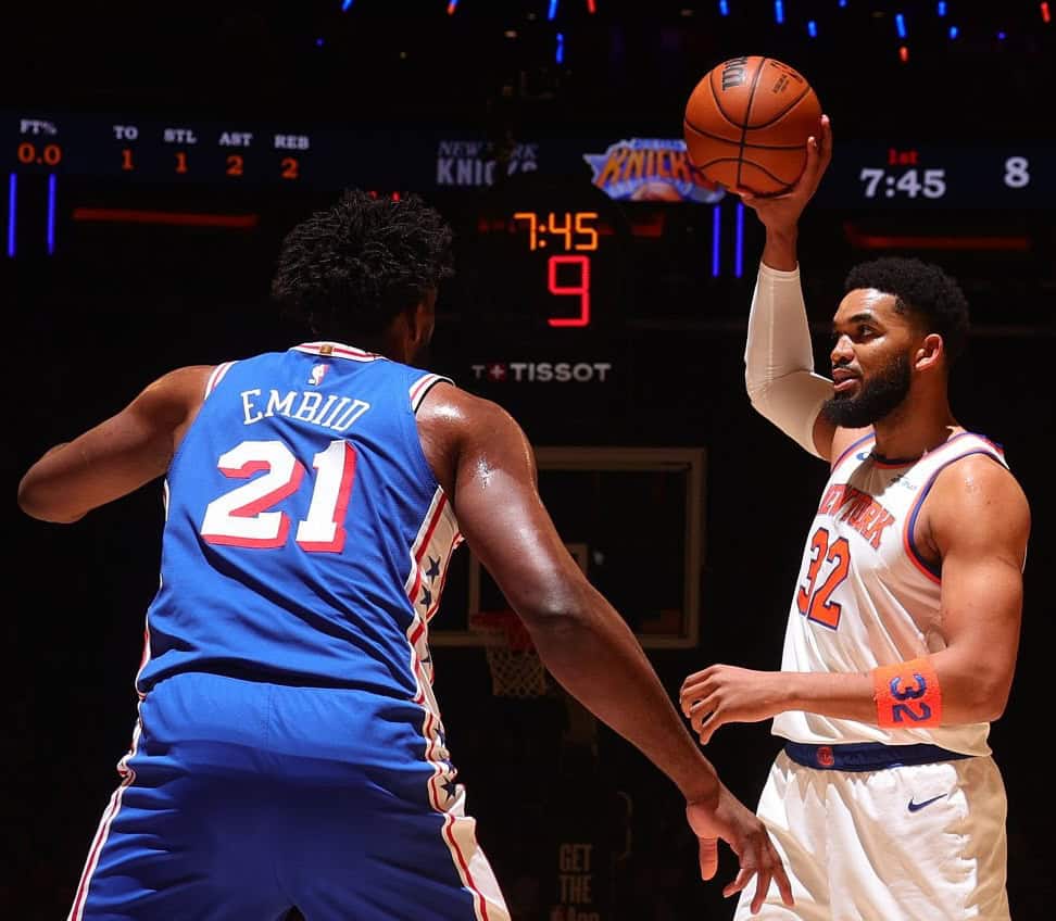 Knicks arrollan a Sixers 137-98 en inicio de semifinales