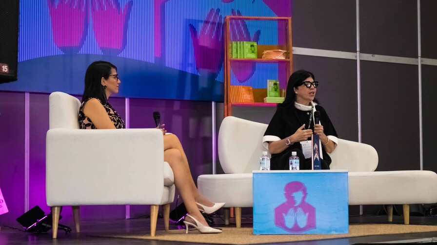 La doctora Ana Sim&oacute; ofrece conversatorio y encuentro en Feria del Libro de Bogot&aacute;