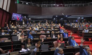 Diputados aprueban proyecto que proh&iacute;be venta de productos azucarados y ultraprocesados en escuelas