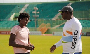 Entrenador favorece que Marileidy Paulino solo corra en 400 metros