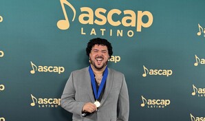 Le&oacute;n Yamil gana Premio ASCAP como compositor de "Tu feo" de Lenny Tav&aacute;rez y Prince Royce