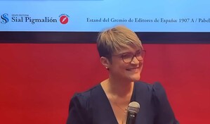 Lizamavel Collado present&oacute; su poemario Todav&iacute;a en la Feria del Libro de Bogot&aacute;