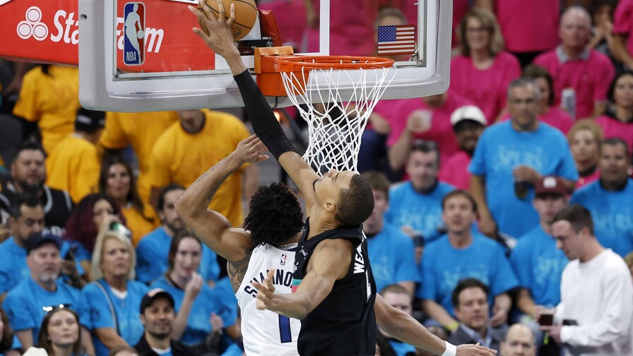 Los Timberwolves denuncian que Wembanyama coloc&oacute; tapones ilegales