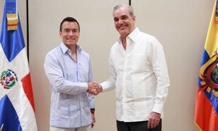 Abinader y su hom&oacute;logo de Ecuador se reunieron en privado en Rep&uacute;blica Dominicana