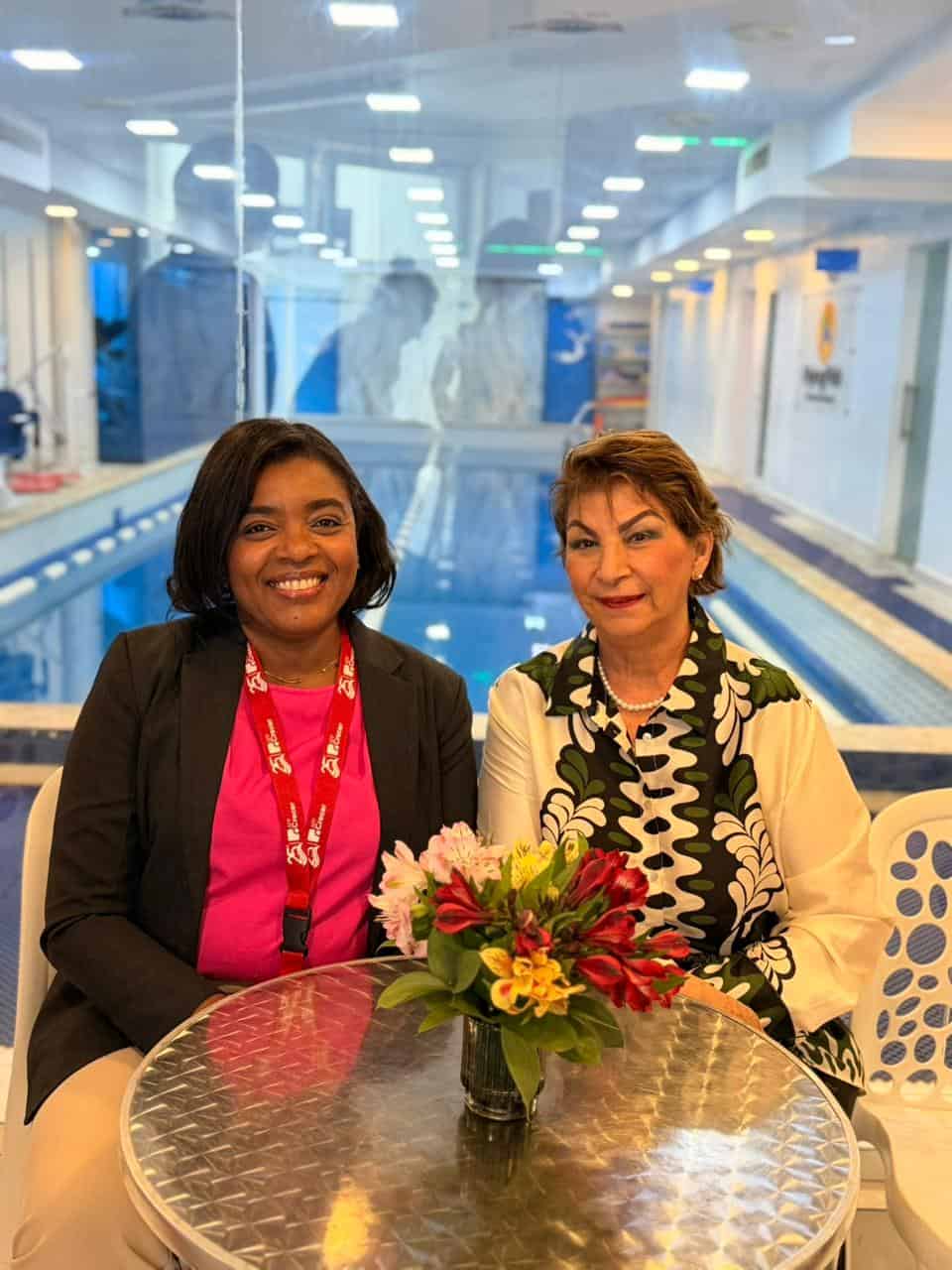Yojaira B&aacute;ez y Luz Idania Pe&ntilde;a.