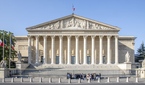 Francia aprueba ley para devolver las obras saqueadas durante la colonizaci&oacute;n