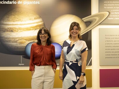 La prensa disfruta de una función especial en el Planetario Nónum