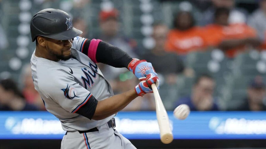Otto L&oacute;pez, el viaje de Montreal a Villa Mella para establecerse en la MLB
