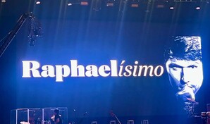 Todo listo: el p&uacute;blico espera a Raphael esta noche