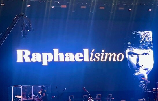 Todo listo: el p&uacute;blico espera a Raphael esta noche