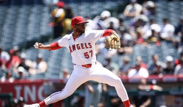 Walbert Ure&ntilde;a silenci&oacute; a los White Sox y gan&oacute; su primer partido en la MLB