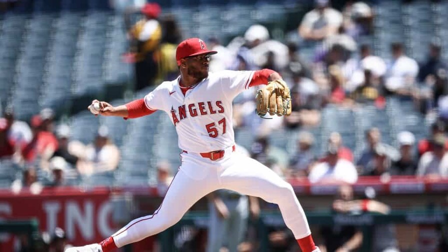 Walbert Ure&ntilde;a silenci&oacute; a los White Sox y gan&oacute; su primer partido en la MLB