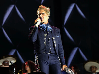 Alejandro Fernández corona el Festival Arre