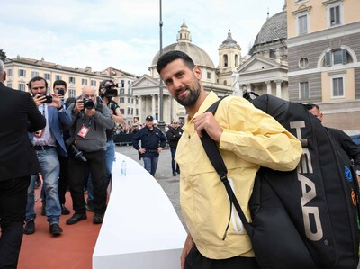Djokovic reaparece tras su lesión con una derrota inesperada en Roma
