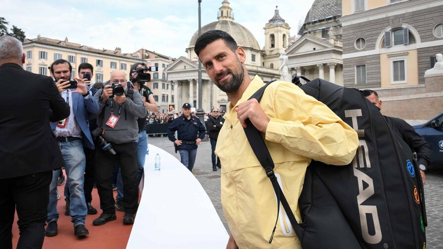 Djokovic reaparece tras su lesión con una derrota en Roma