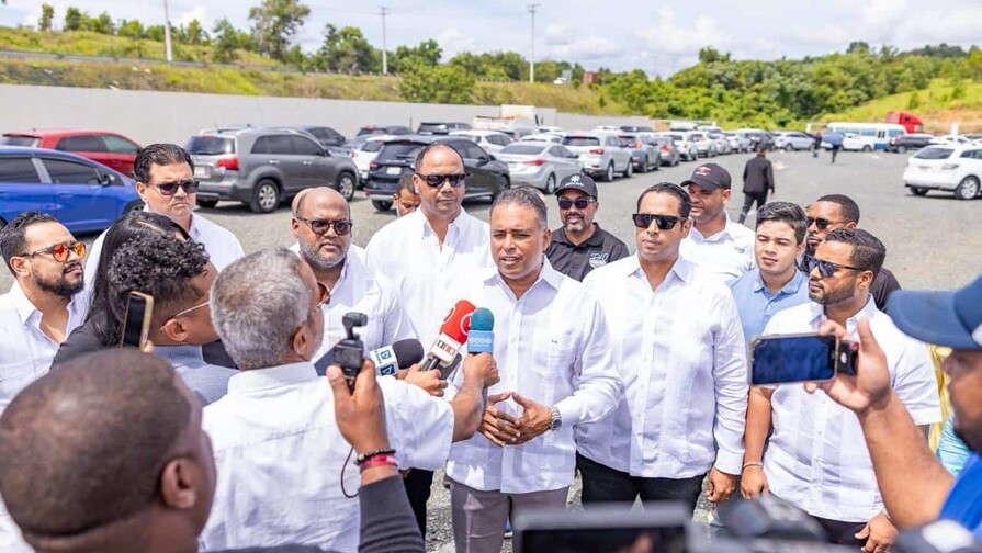Importadores de veh&iacute;culos denuncian dificultades tras el traslado de oficina del Plan Piloto