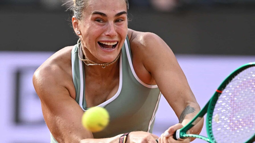 Aryna Sabalenka defiende el uso de su collar de diamantes: Si me veo bien, rindo mejor Aryna Sabalenka defiende el uso de su collar de diamantes: Si me veo bien, rindo mejor