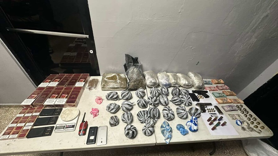 La DNCD desmantela una presunta red de microtr&aacute;fico en San Francisco de Macor&iacute;s