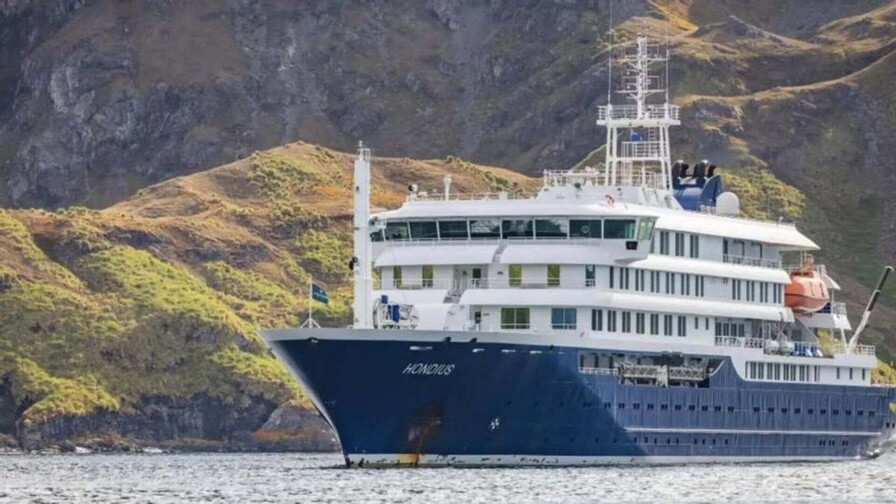 Las Canarias se preparan para la llegada del crucero con brote de hantavirus