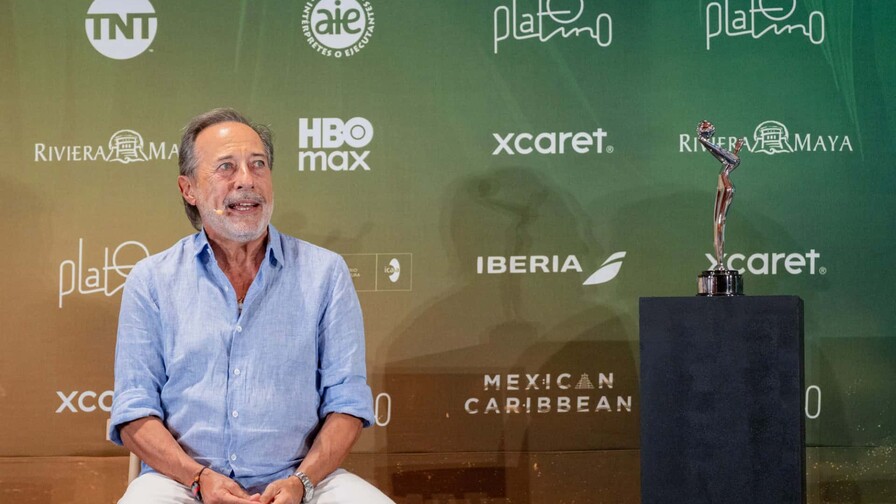 Guillermo Francella agradece el galard&oacute;n de Honor de Premios Platino Xcaret 2026