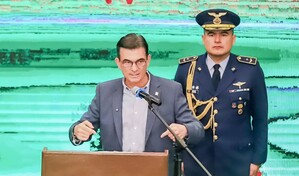 Rodrigo Paz anuncia una comisi&oacute;n para una reforma parcial de la Constituci&oacute;n de Bolivia