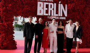 Rosal&iacute;a pone m&uacute;sica al "&uacute;ltimo atraco" de Berl&iacute;n en Sevilla