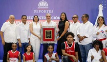 Abinader inaugura remozamiento del Club Los Cachorros en Cristo Rey