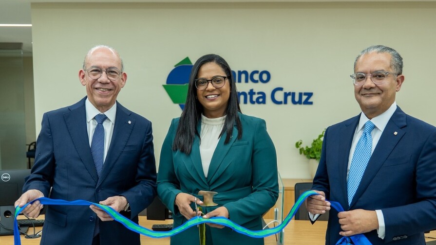 Banco Santa Cruz inaugura centro de negocios en Valverde Banco Santa Cruz inaugura centro de negocios en Valverde