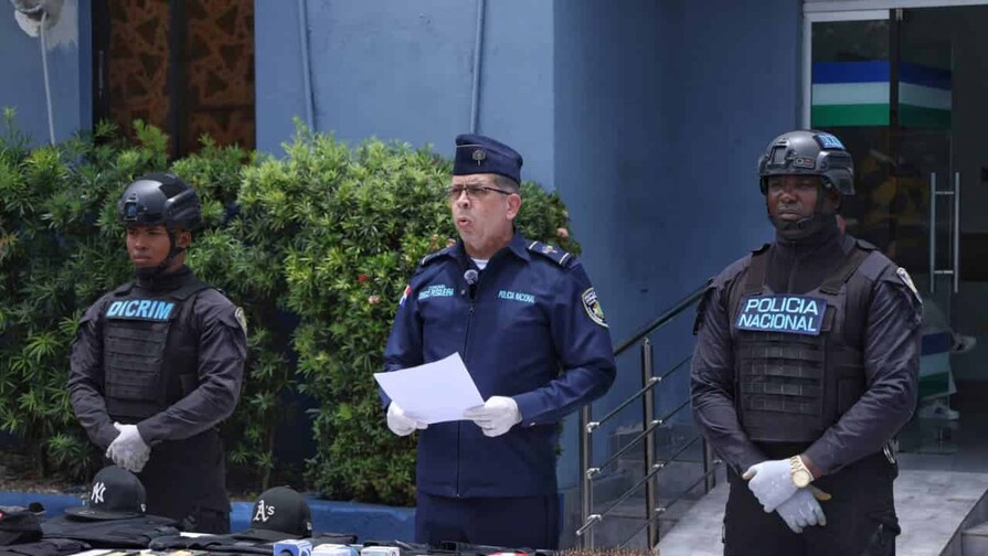 Policía mata hombre al que vincula a un asesinato en Boca Chica y a red criminal Los Fantasmas Policía mata hombre al que vincula a un asesinato en Boca Chica y a red criminal Los Fantasmas