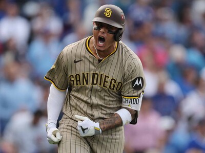 Manny Machado la saca y queda a un hit de los 2,100
