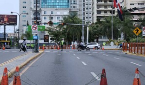 Cierran temporalmente paso a desnivel de la 27 de Febrero con Tiradentes por reforzamiento