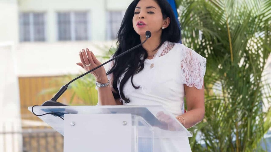 Procuradora destaca necesidad de fortalecer la familia y las escuelas para combatir la violencia