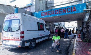 El sistema de salud dominicano hospitaliza lo que se puede prevenir