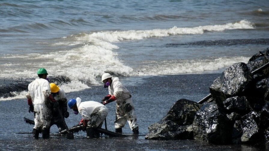 Venezuela alerta de un derrame de hidrocarburos proveniente de Trinidad y Tobago