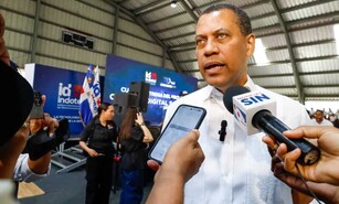 Presidente de Indotel indica que zonas pobladas dificultan el bloqueo de celulares en c&aacute;rceles