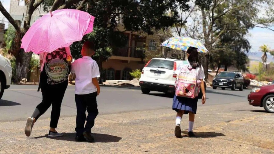 Gobierno reduce jornada escolar y permite clases virtuales en Honduras por altas temperaturas