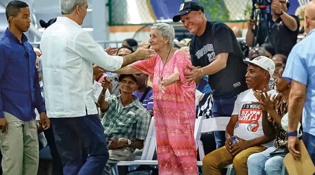 Luis Abinader afirma que  elimin&oacute; pr&aacute;cticas ilegales sobre terrenos en barrios