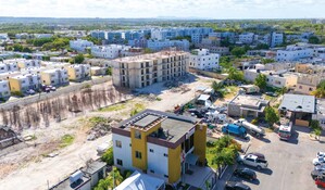 Torres, tapones y servicios al l&iacute;mite: la otra cara de Ver&oacute;n-Punta Cana