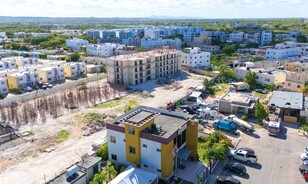 Torres, tapones y servicios al l&iacute;mite: la otra cara de Ver&oacute;n-Punta Cana