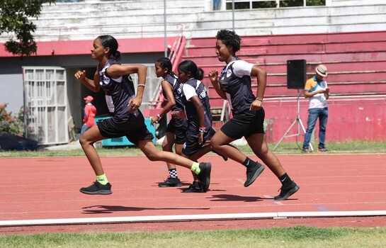 Dajab&oacute;n domina la Zona Cibao-Norte en el atletismo escolar
