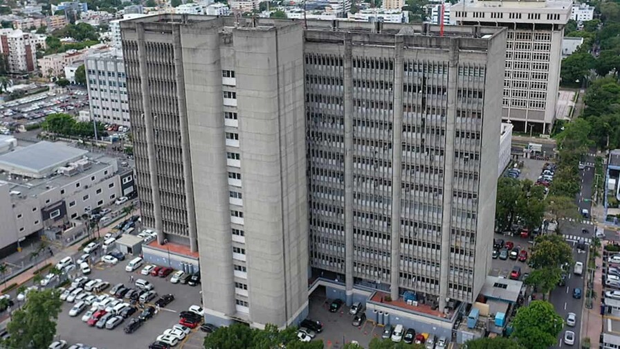 El Ministerio de Interior y Polic&iacute;a frente a una calle que desaf&iacute;a las estad&iacute;sticas