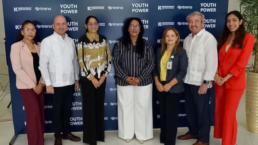 Karpowership y Entrena impulsan programa juvenil para empleabilidad y desarrollo en Azua