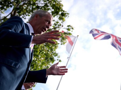 Keir Starmer: señala a Nigel Farage como el enemigo a batir