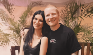 Laura Pausini se disfruta el concierto de Ed Sheeran en el Quisqueya y promete sorpresas esta noche