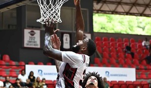Gigantes evitan colapso en el &uacute;ltimo cuarto; vencen a Marineros