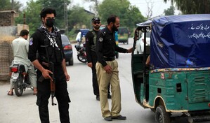 Pakist&aacute;n amenaza con una respuesta decisiva a los talibanes tras el atentado en Bannu