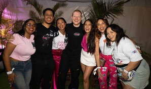 Seis fan&aacute;ticos dominicanos lograron conocer a Ed Sheeran en el Quisqueya
