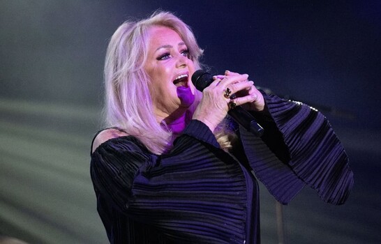 Bonnie Tyler, cantante de Total Eclipse of the Heart, sali&oacute; del coma inducido