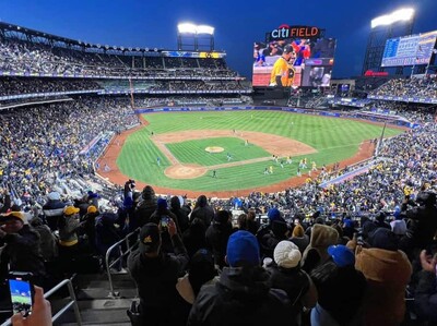 Condenan a la JCE en NY por deuda de boletas del Licey-Águilas
