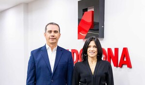 Equifax y Adozona firman alianza estrat&eacute;gica
